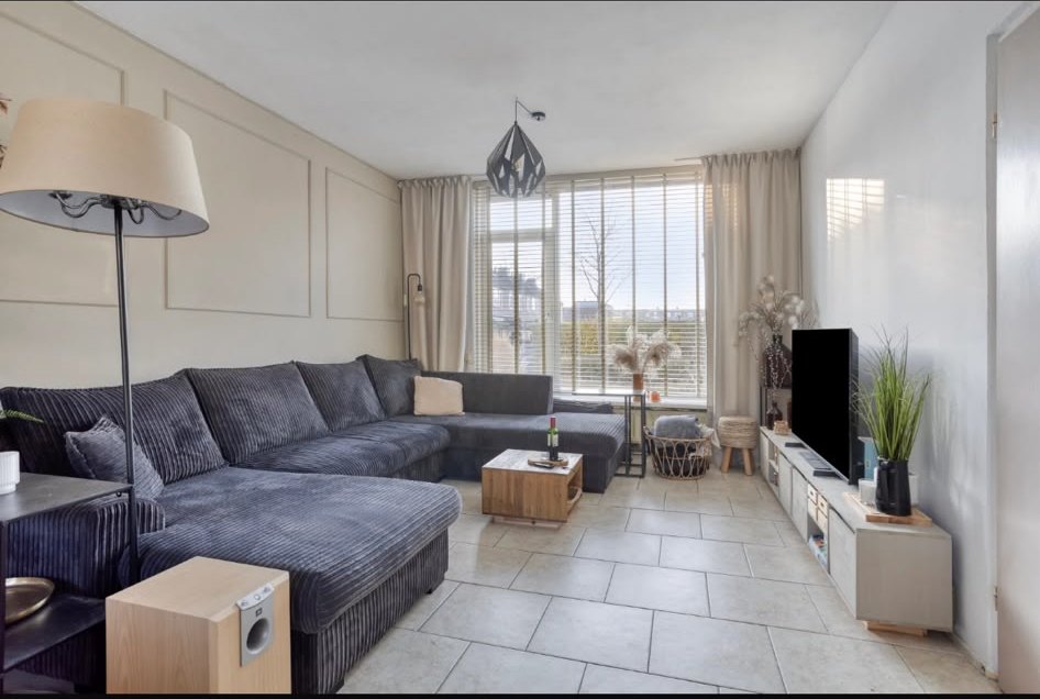 Woonkamer Zandsteenlaan voor renovatie, tweede aanzicht