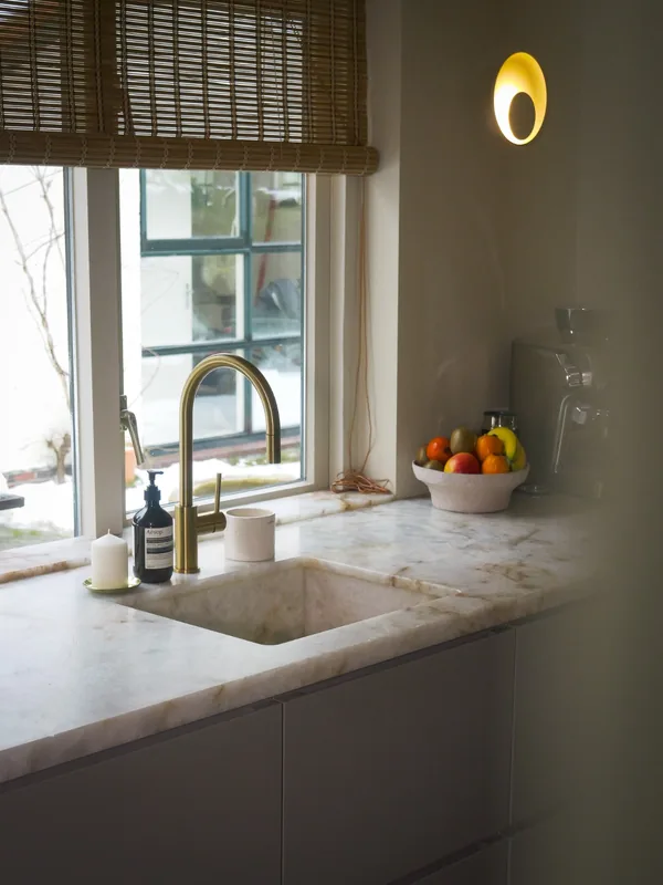 Bespoke natural-stone sink